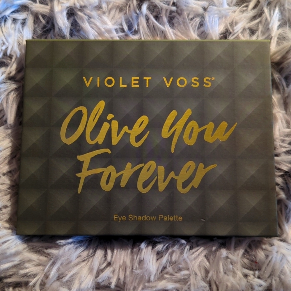 Violet Voss Eye Shadow Palette